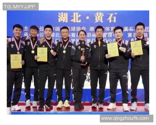 全国锦标赛特别报道：成都足球队在逆境中奋勇拼搏的感人故事