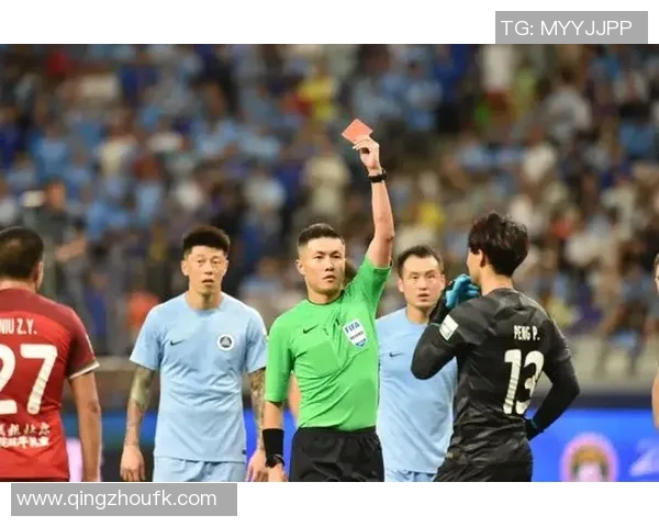 深圳足球队进攻战术深度分析与实战应用探讨 深圳足球队进攻战术深度分析与实战应用探讨