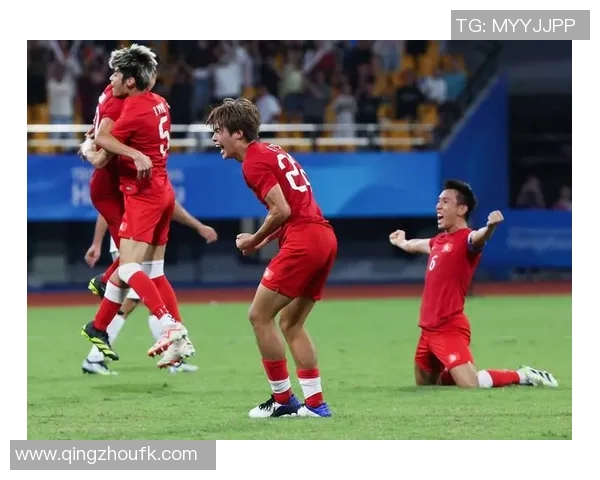 打日本足球的战术分析与历史对抗回顾探讨中国足球的进步与挑战